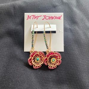 Fun and beautiful earrings!  Brand new- never worn.